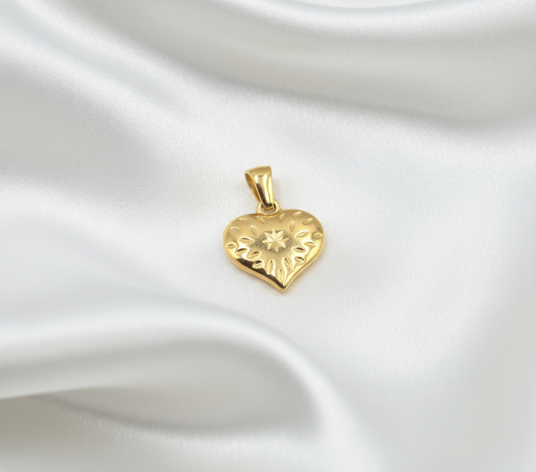 Charm Coeur martelé doré