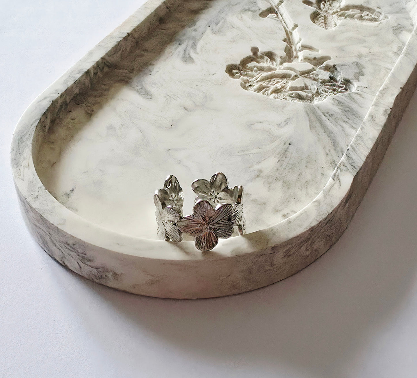 Bague Fleur relief