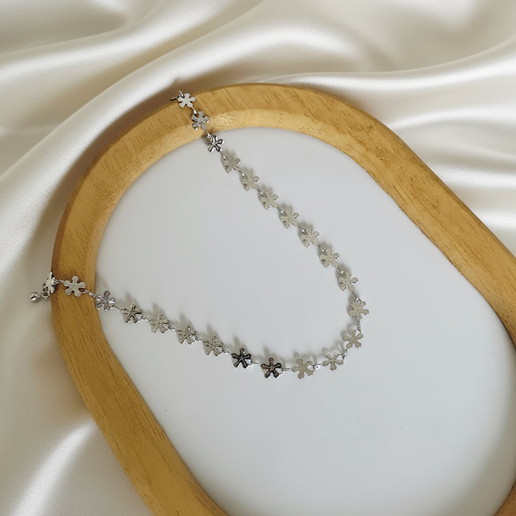 Collier ras de cou Fleurette