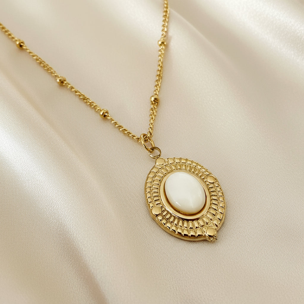 Collier médaillon Perline