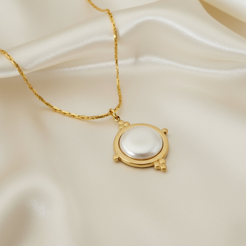 Collier médaillon Naël