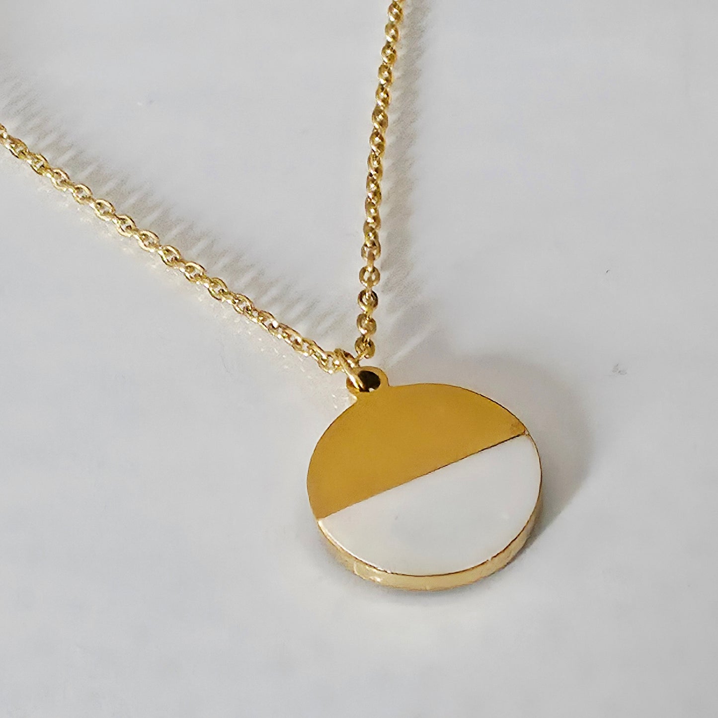 Collier médaillon Maya