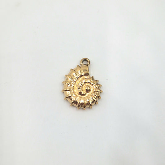Charm Coquillage doré