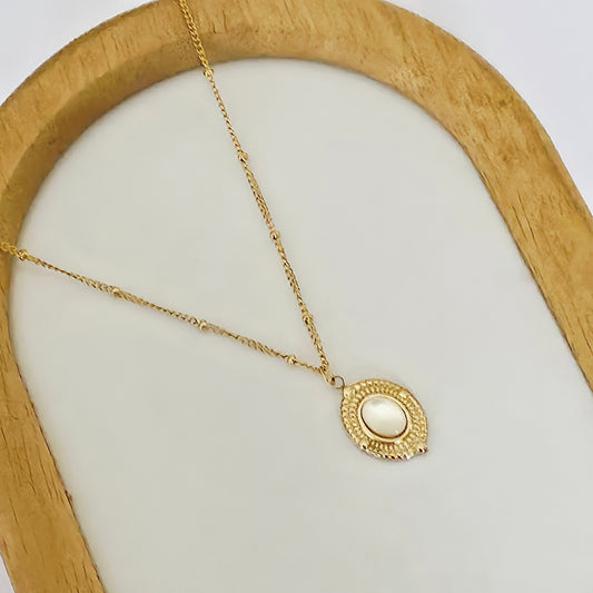Collier médaillon Perline