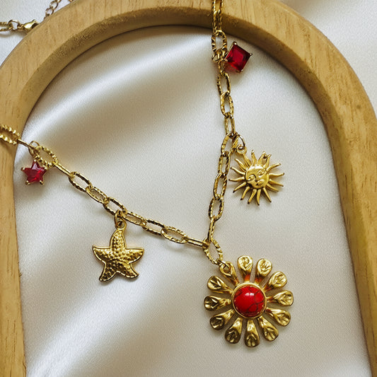Collier charm Fleur rouge