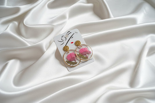 Boucles d'oreilles composition en fleurs naturelles